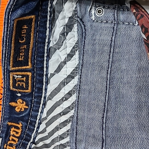 ROCK REVIVAL BORIS EASY-FIT CROP METALLIC EMBROIDERED RHINESTONES DENIM … - Picture 7 of 16